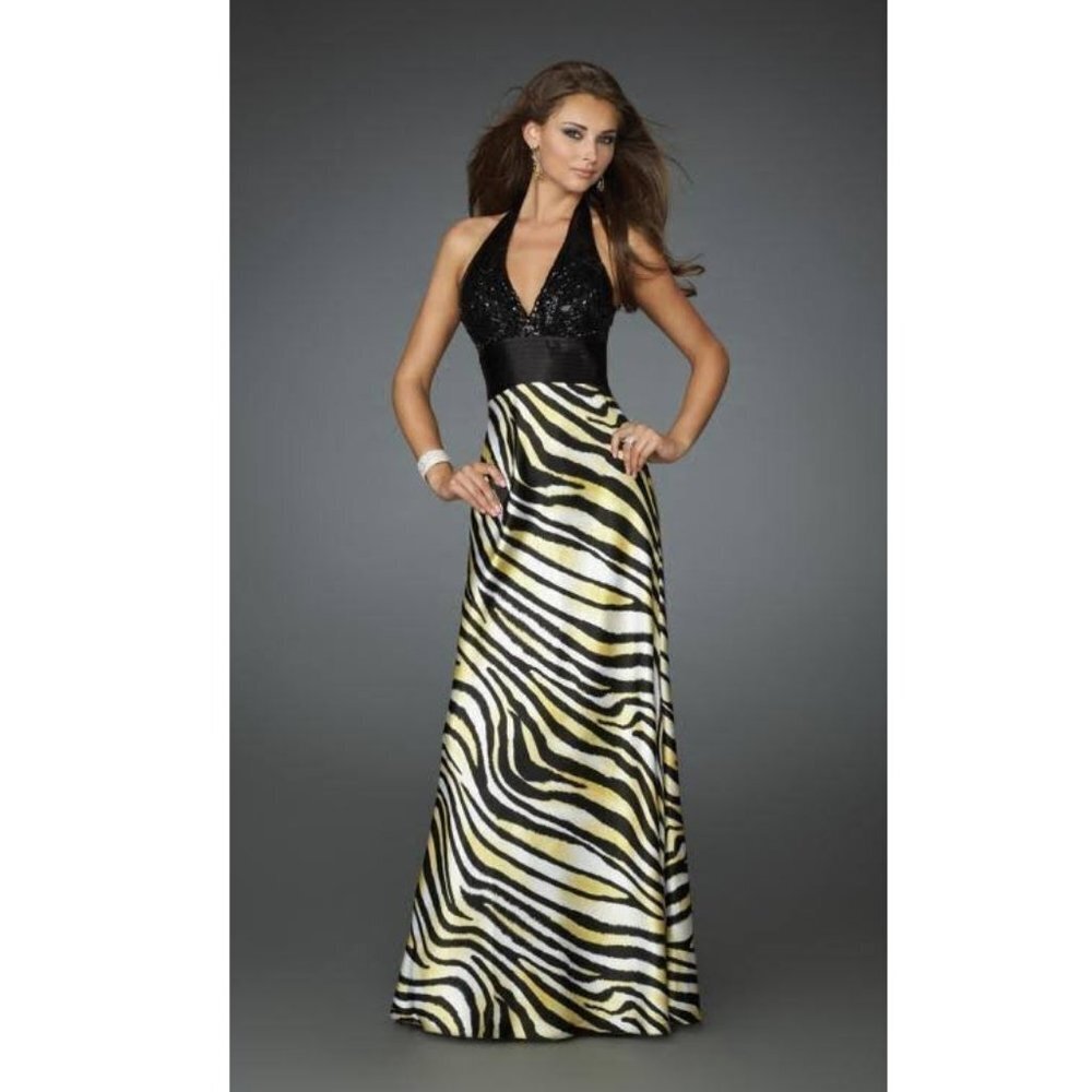 Aspeed Sultry Animal Print Sequins‎ V Neck Sheath Gown